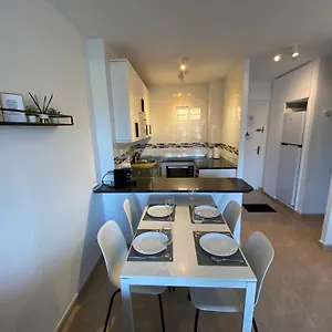 apt-con-espectacular-vista-piscinas-recep-24-hs.es-andalucia.com/